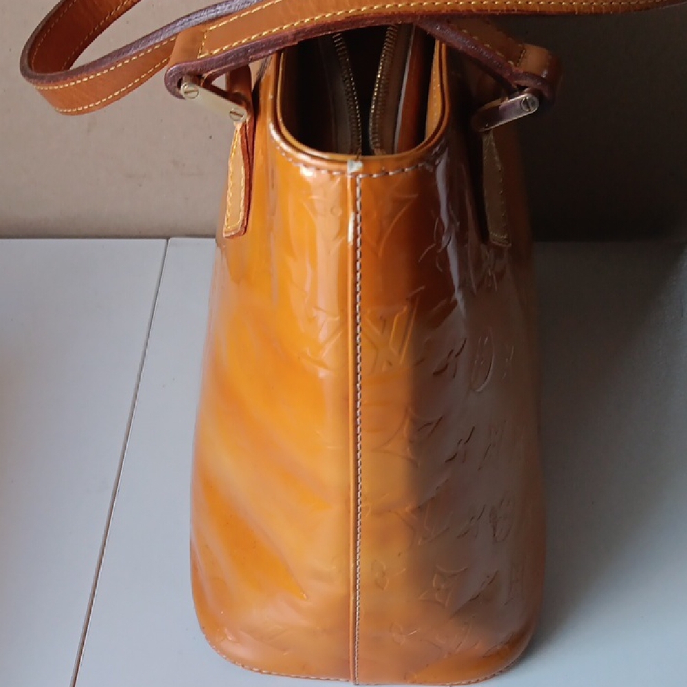 Louis Vuitton Amber Monogram Vernis Tote Bag - Picture 3 of 17